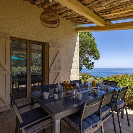 P Domaine De La Nartelle Sainte-Maxime