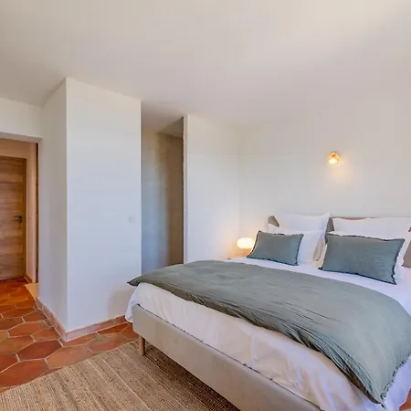 Villa P Domaine De La Nartelle